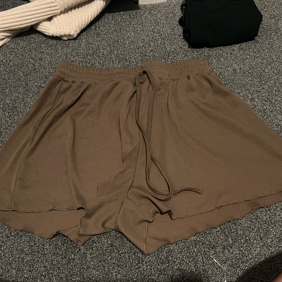SHEIN Pants - Shorts